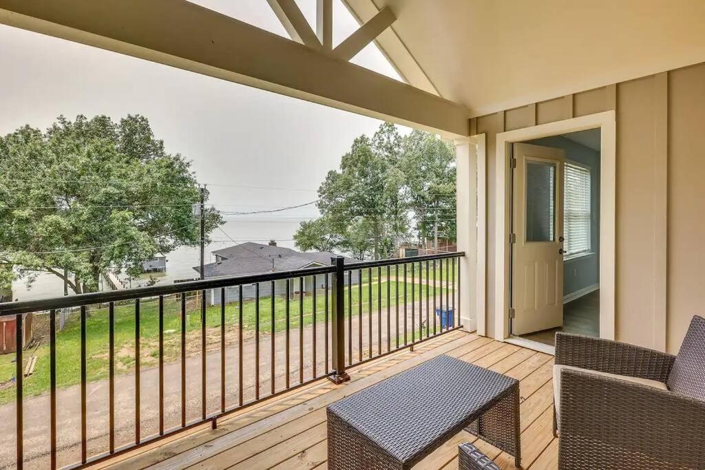Vacation Home Lake Livingston! Onalaska Eksteriør bilde